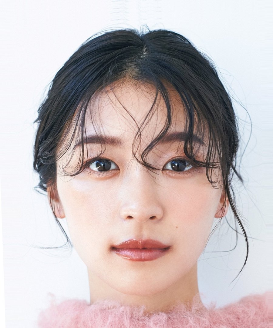 Narumi Yui photo
