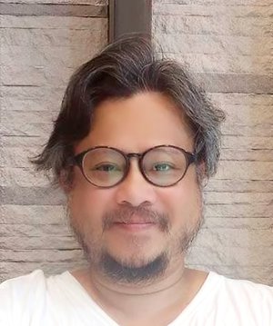 Petch Varayu Rukskul photo
