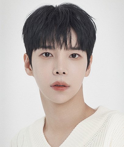 Hyun Woo photo