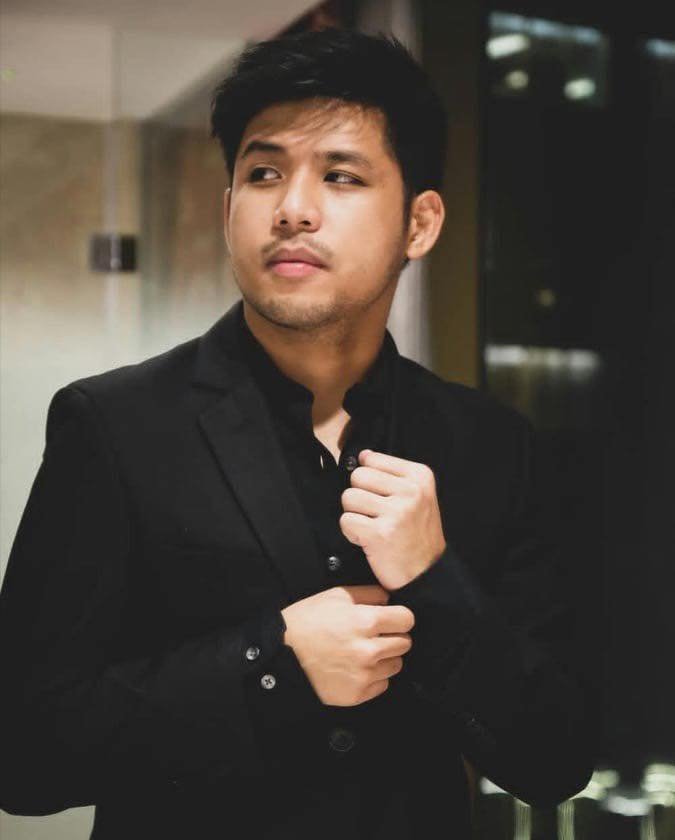 Mac Mendoza photo