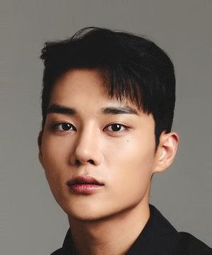 Ki Hyun Woo photo