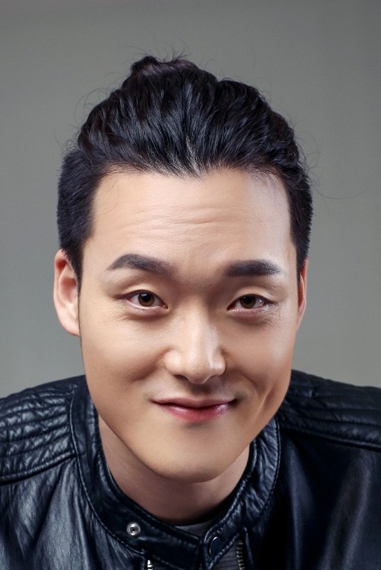 Kim Geon Wook photo