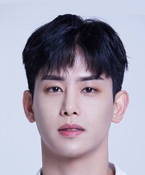 Ko Ho Jung photo