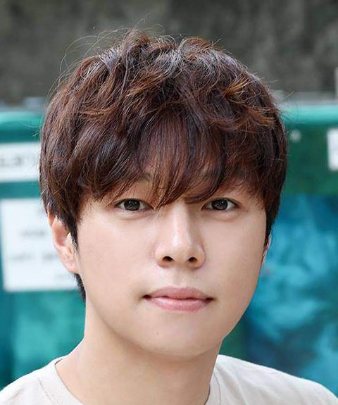 Lee Ki Hyuk photo
