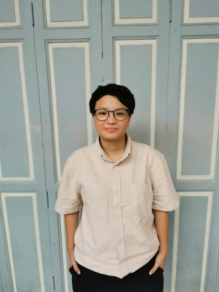 Eng Issaraporn Kuntisuk photo
