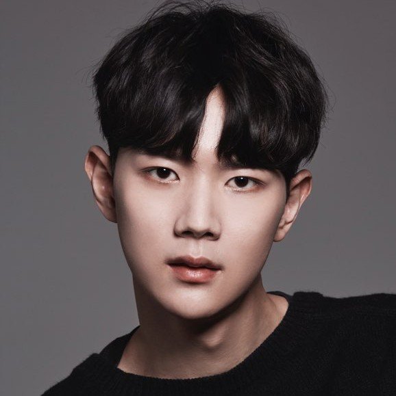 Lee Hyun Jun photo