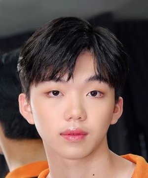 Ooji Komnsattawat Sathienpong photo