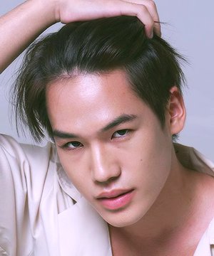 Rin Sarin Rungkiattiwong photo