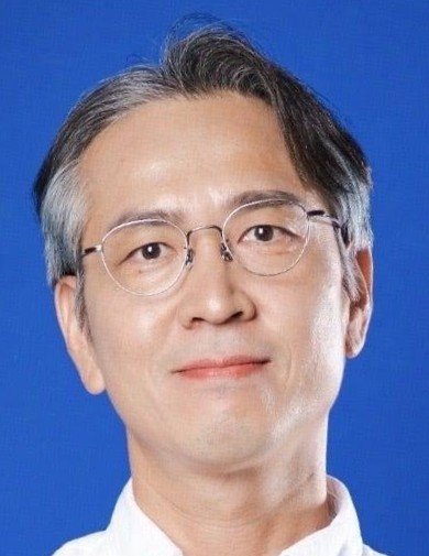 Yang Yong Cheon photo