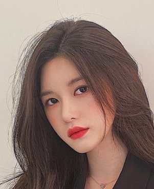 Kim Soo Yeon photo