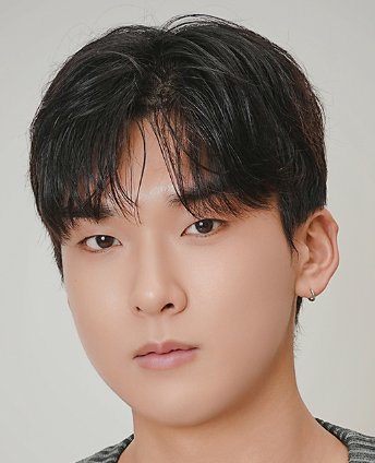 Lee Hyeon Jun photo