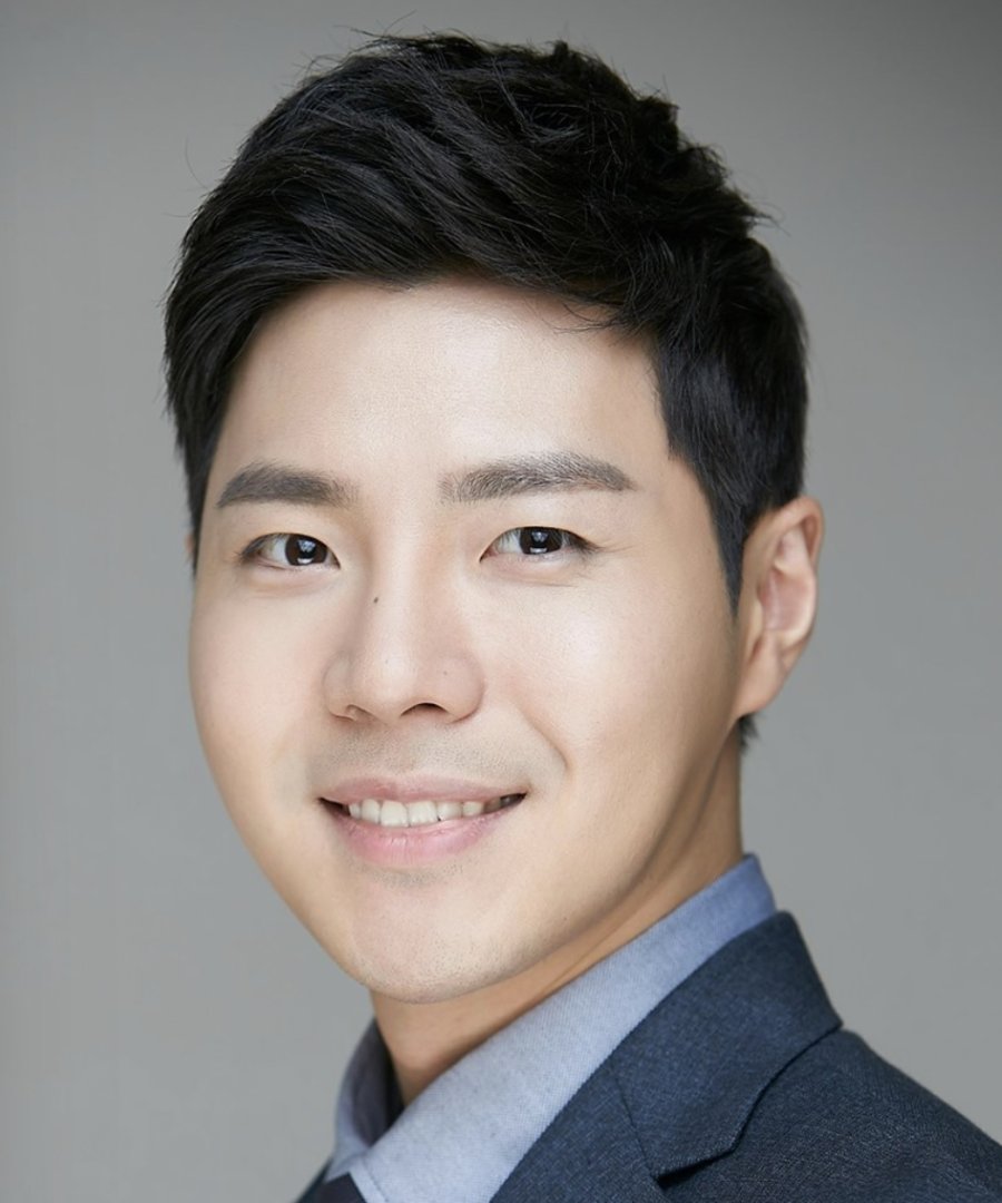Kim Sun Ik photo