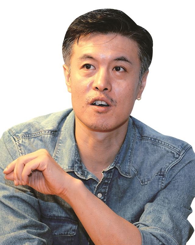 Leesong Hee Il photo