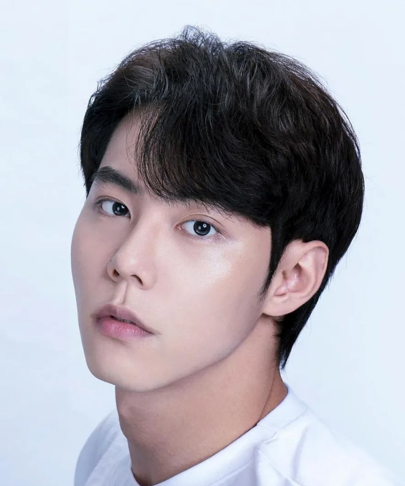 Lee Jun Seong photo