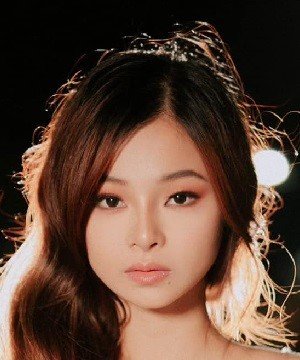 Angeli Khang photo