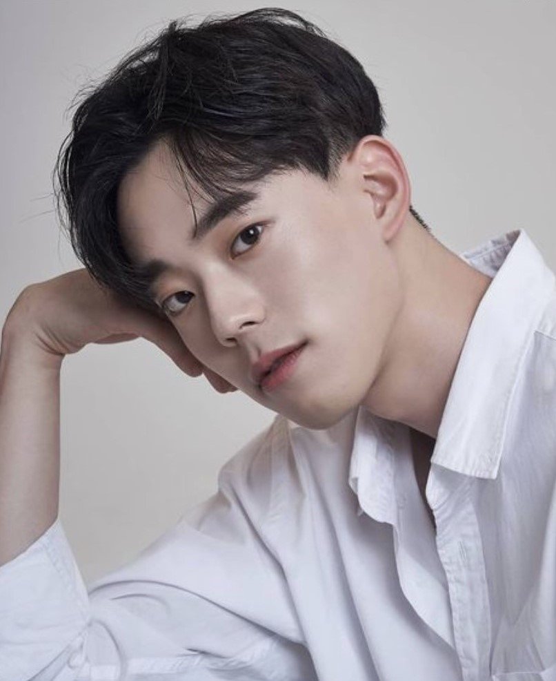 Yoo Young Mo photo