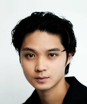 Isomura Hayato photo