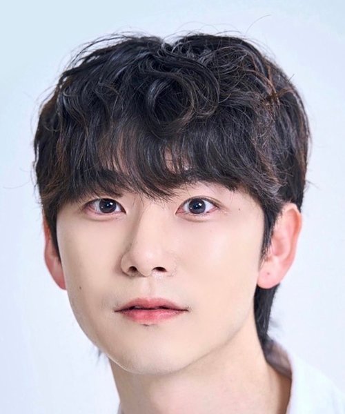 Seol Jun Hyeong photo