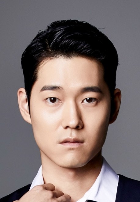 Yoon Se Hyun photo