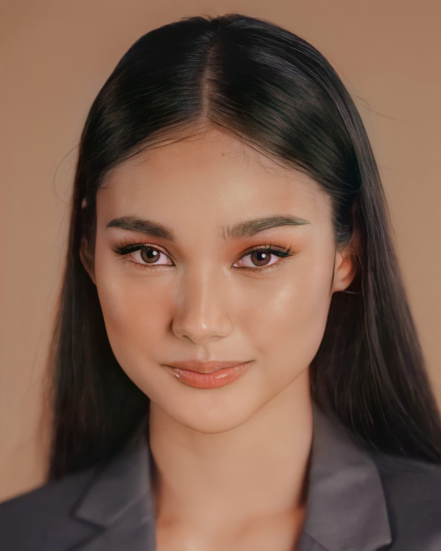 Karina Bautista photo