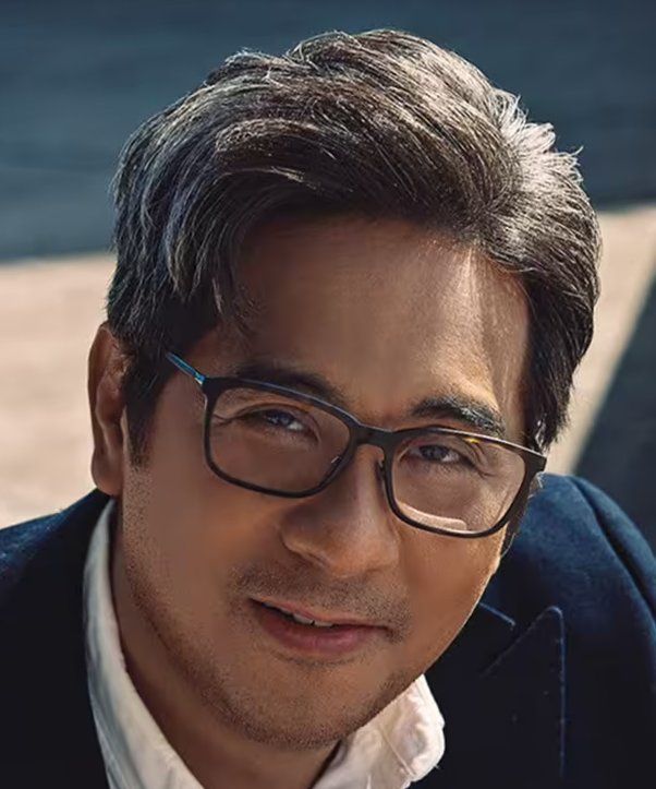 Laurenti Dyogi photo
