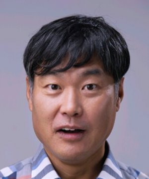 Lee Bong Ha photo