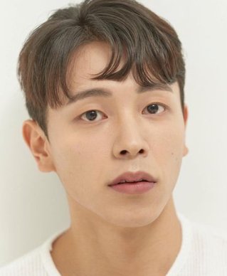 Lee Dong Ho photo