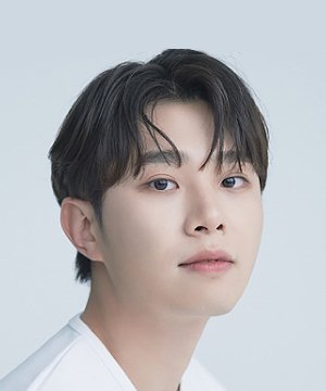 Cho Hyun Min photo