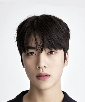 Cho Han Gyeol photo