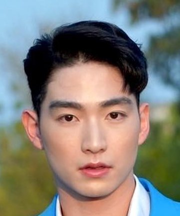 Mark Apiwit Jakthreemongkol photo