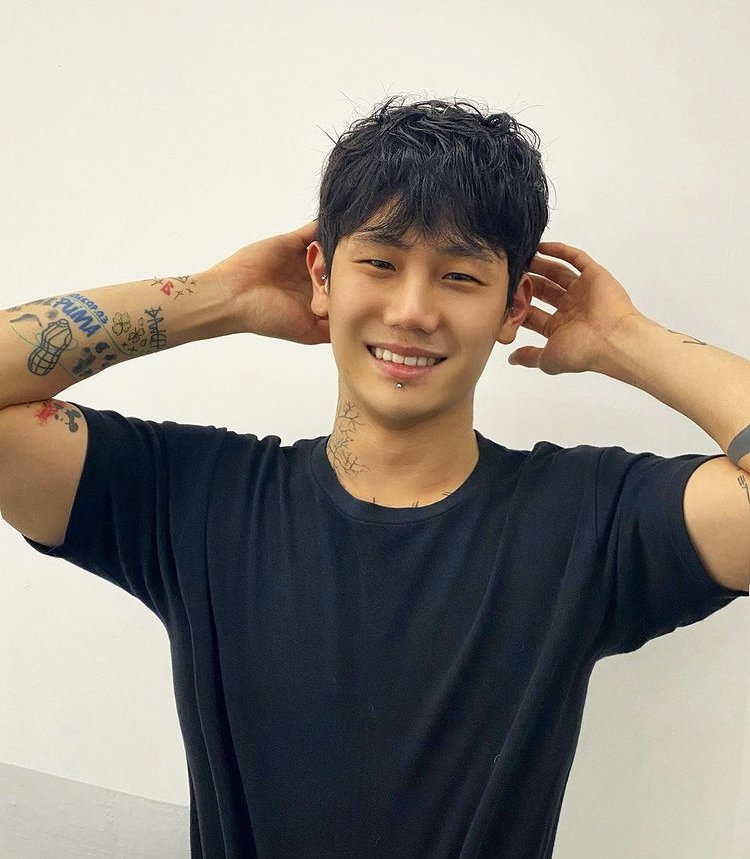 Lee Hyeon photo