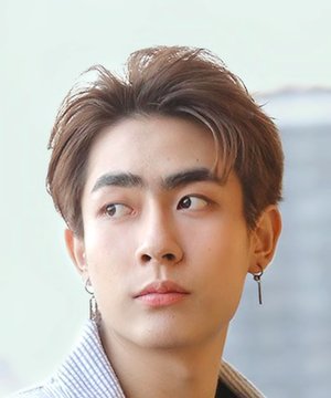 Tawan Kanachot Worachottrakul photo