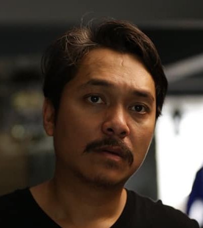 Suthipong Teerasakul photo