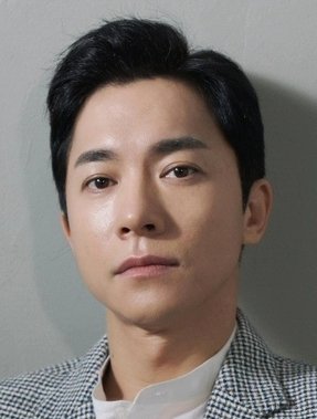 Kim Young Min photo