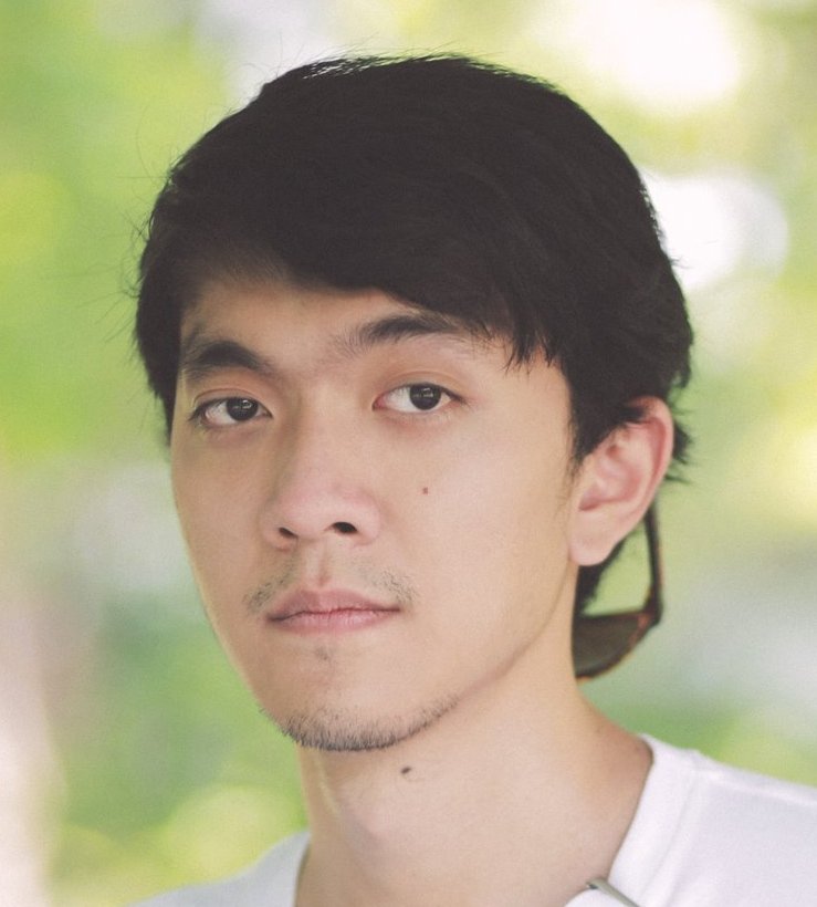 Thipaphon Puangmaha photo