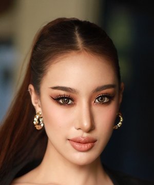 Poy Cherlyn Kraiarayapat photo