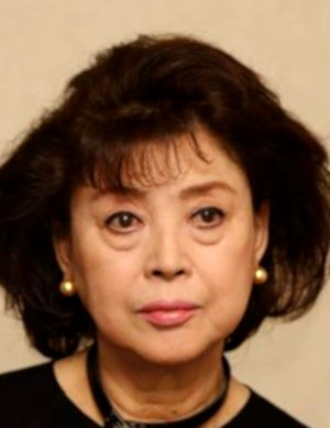 Okada Mariko photo