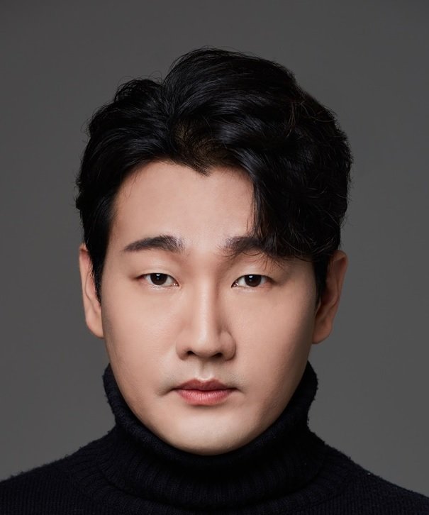 Jung Jin Woo photo