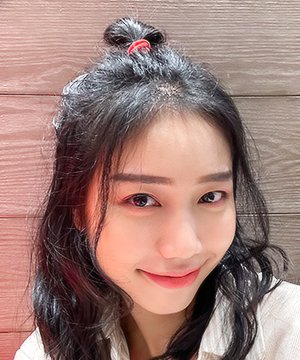 May Maywika Lertsuwimonkul photo