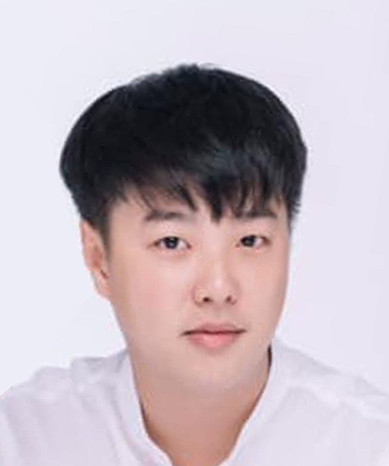 Zo Wongsapat Tangniyom photo