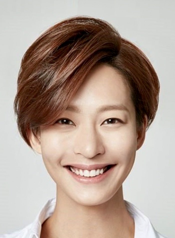 Jung Ae Yeon photo