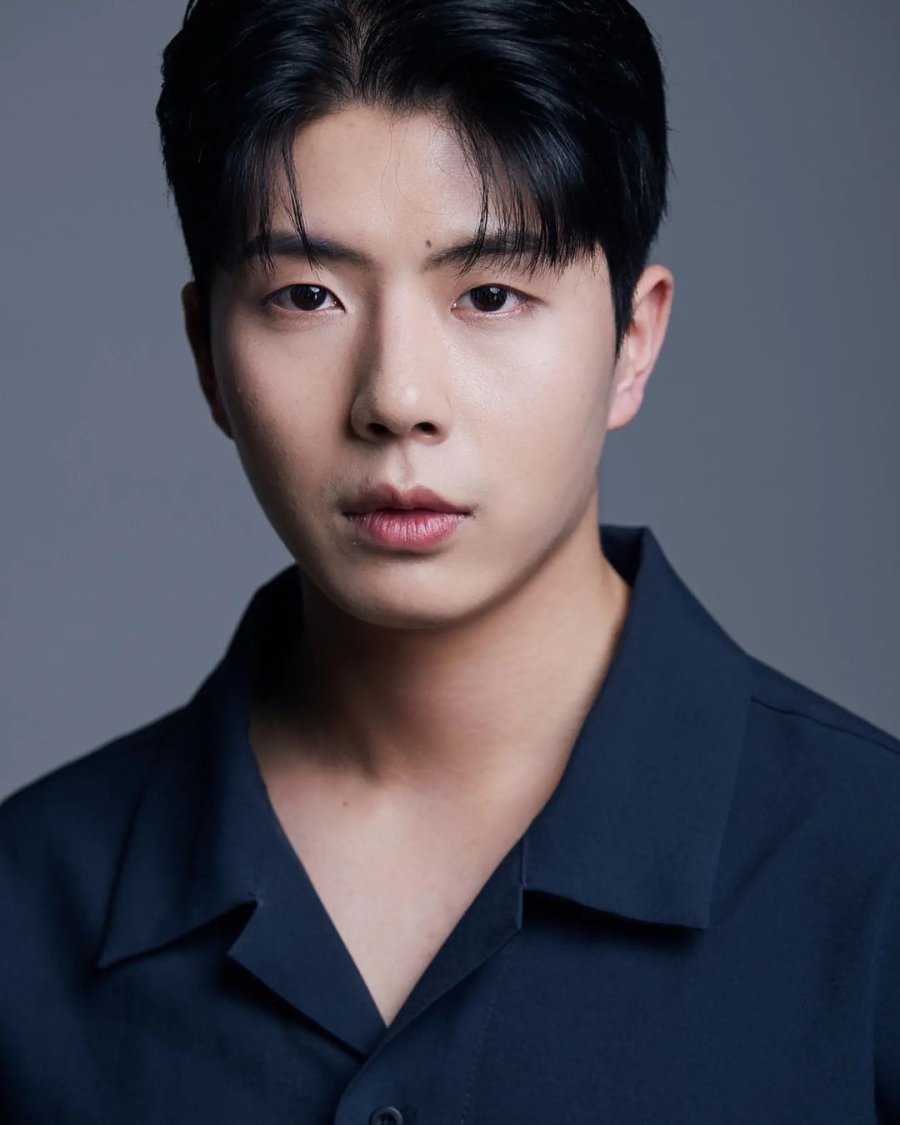 Lee Chang In photo