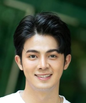 Kut Tanawat Sukfuengfoo photo