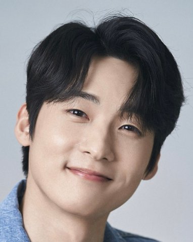Im Gun Hyuk photo