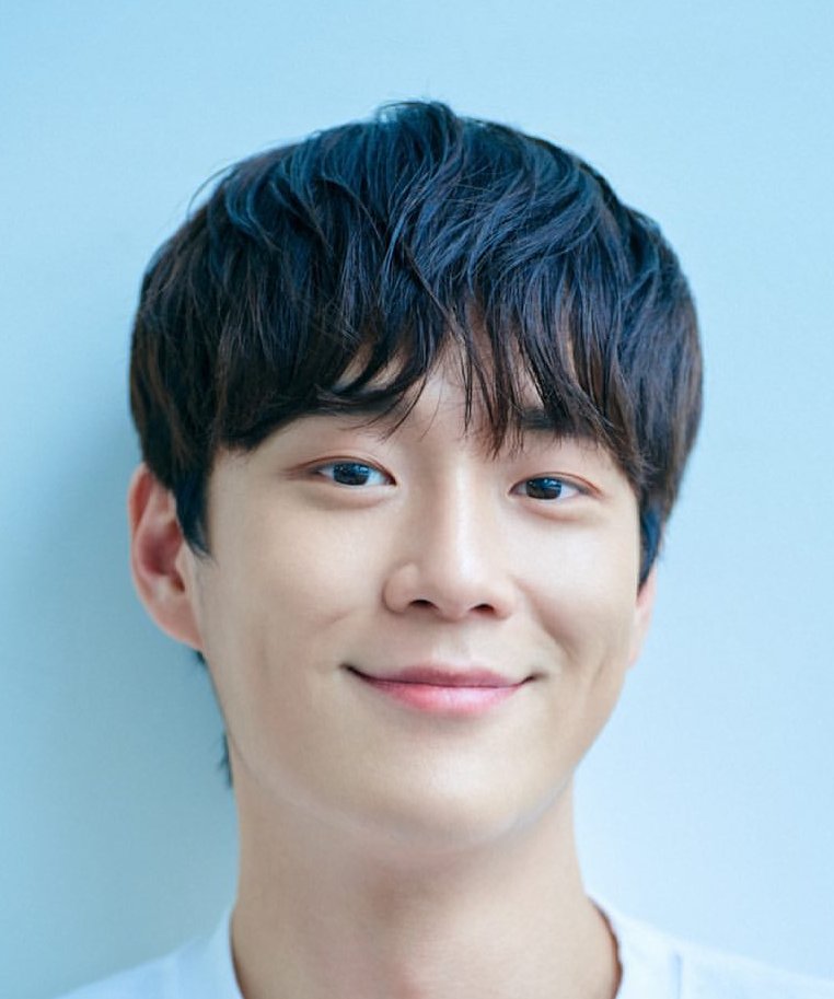 Go Woo Jin photo