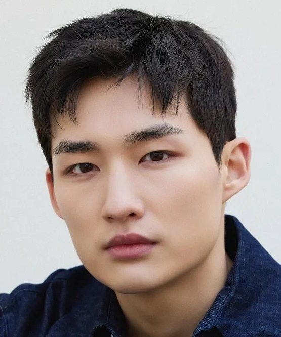 Kwon Ji Woo photo