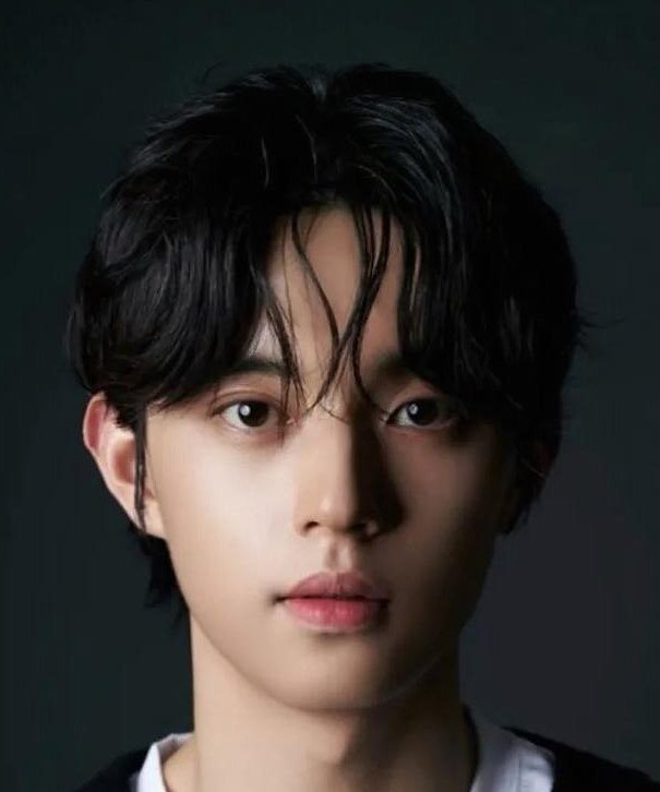Choi Min Ho photo