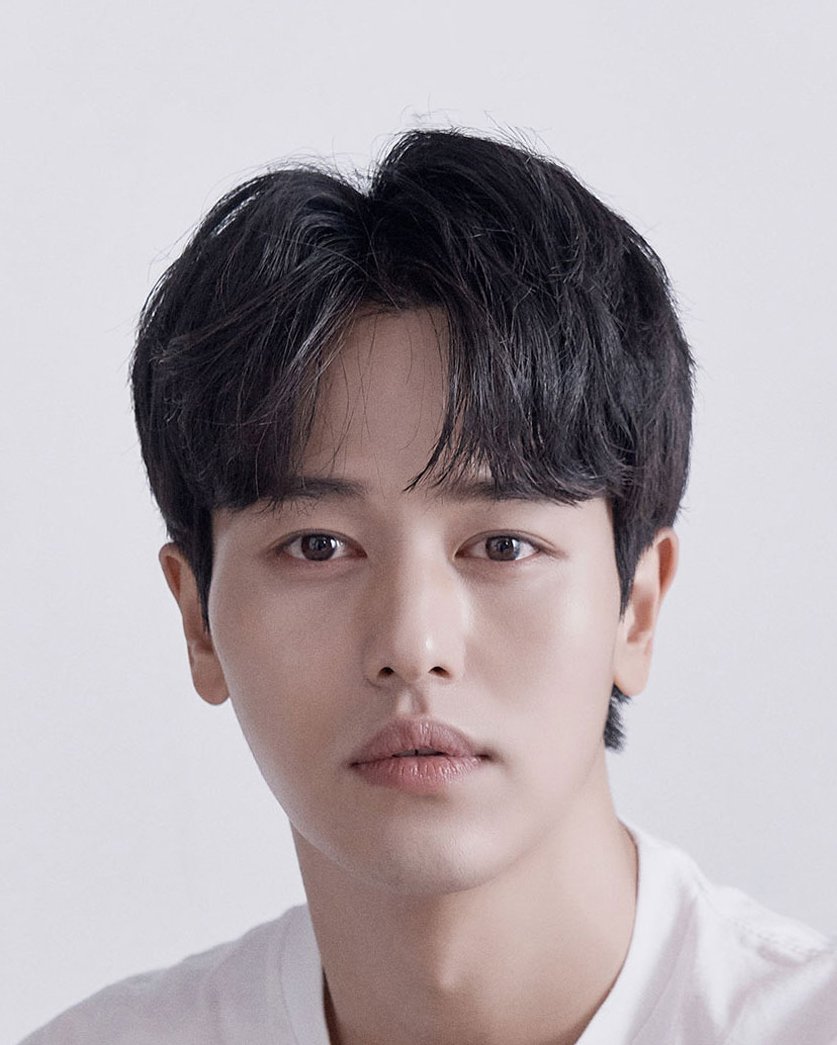 Lee Jung Hyung photo