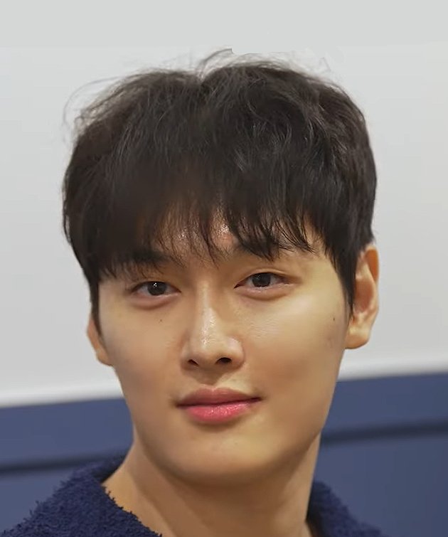 Kim Sang Kyung photo
