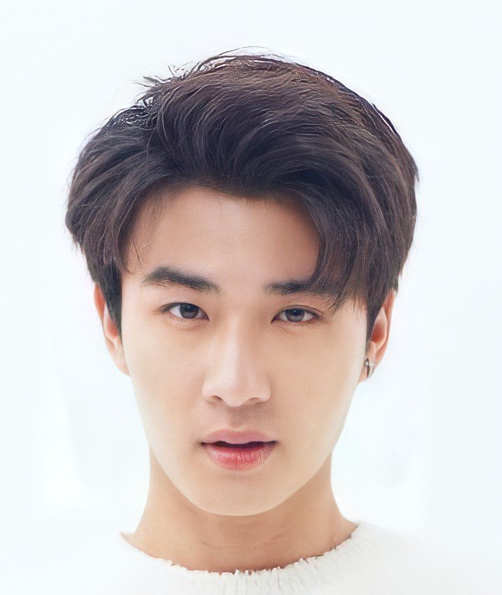 Title Tanatorn Saenangkanikorn photo
